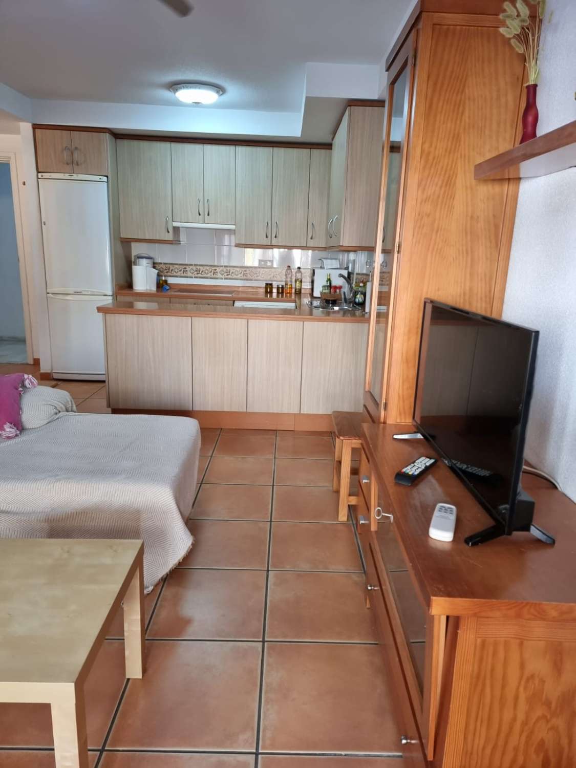 DOS dormitorios  y dos baños  con vistas al mar,  en EL MORCHE