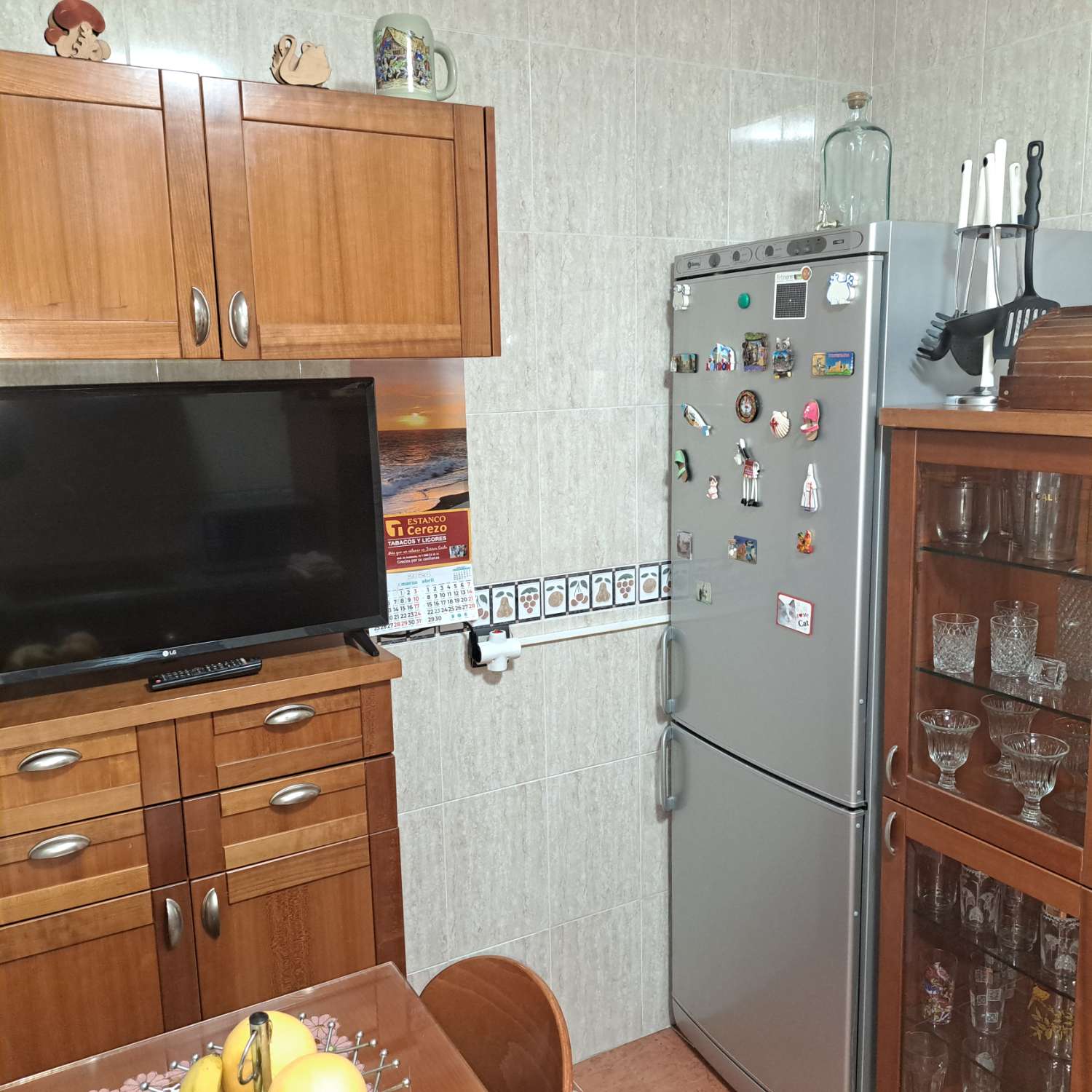 Tres dormitorios dos baños terraza y garaje cerrado doble