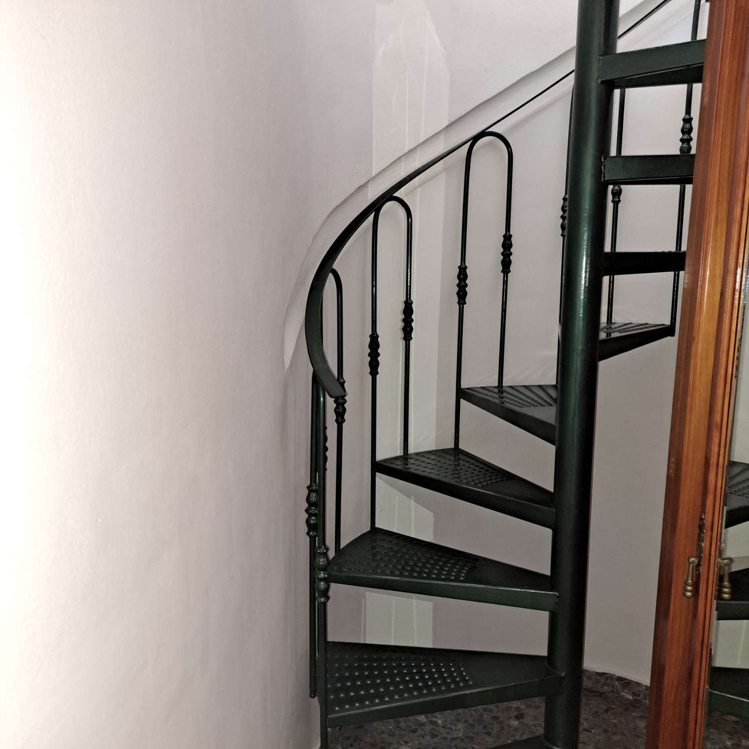 Tres dormitorios dos baños terraza y garaje cerrado doble