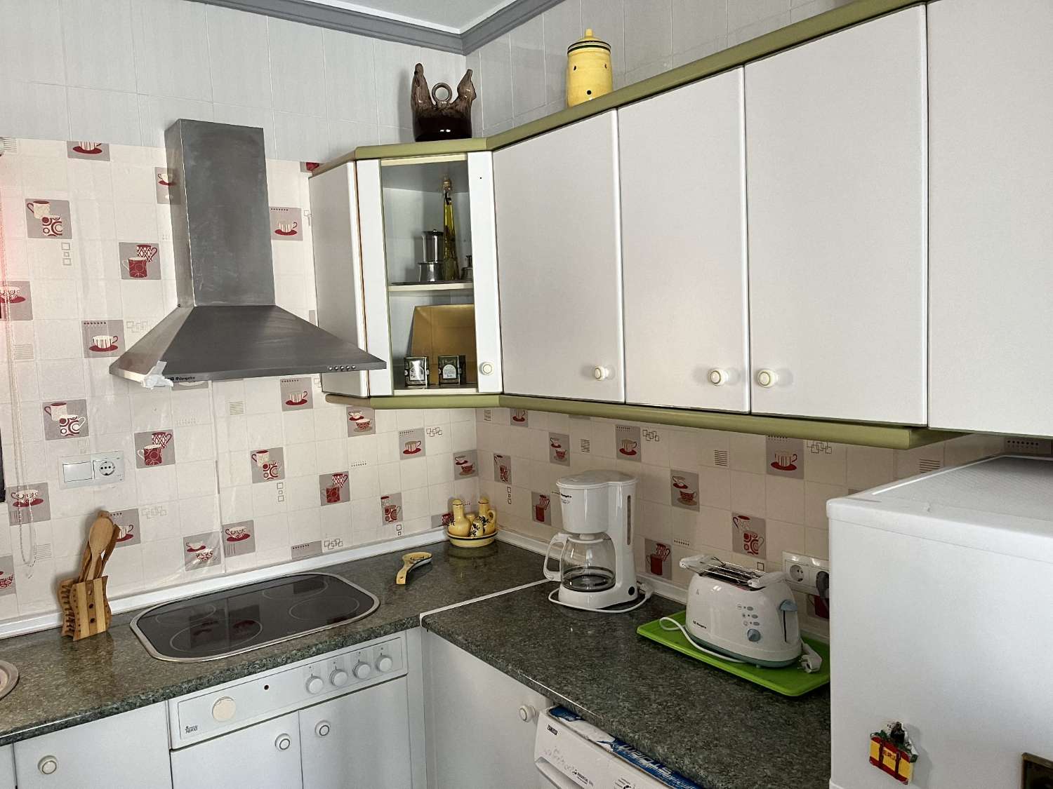 Renovated 2 bedrooms 1 bathroom terrace and pool