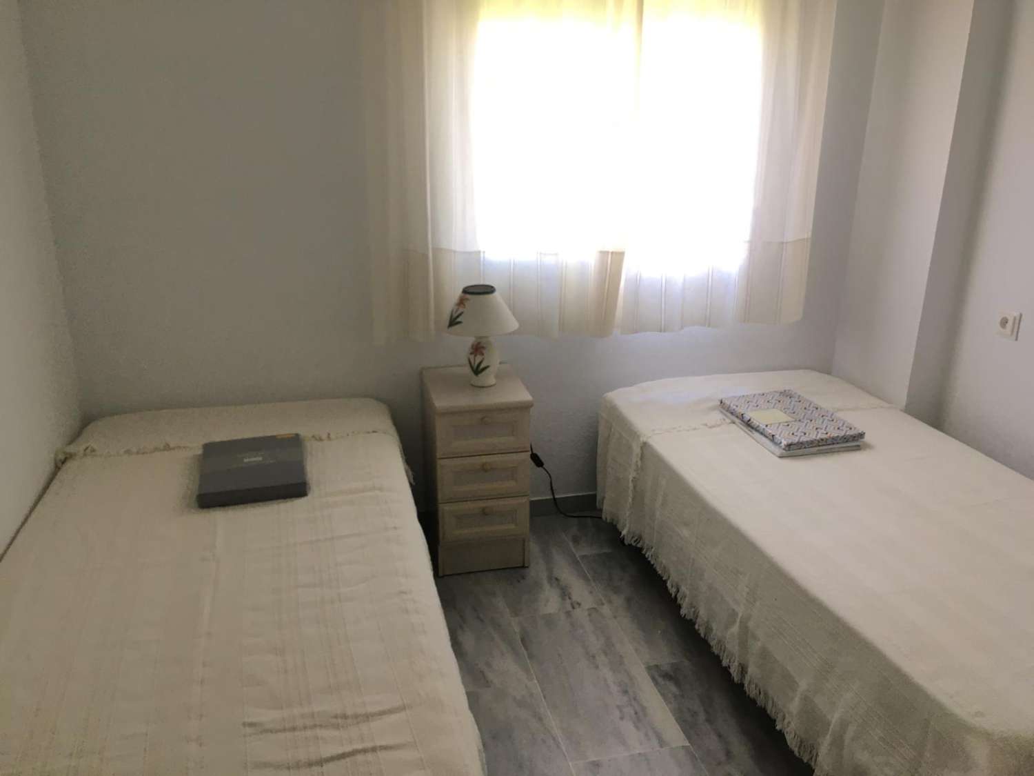 شقة للبيع في Torrox Costa