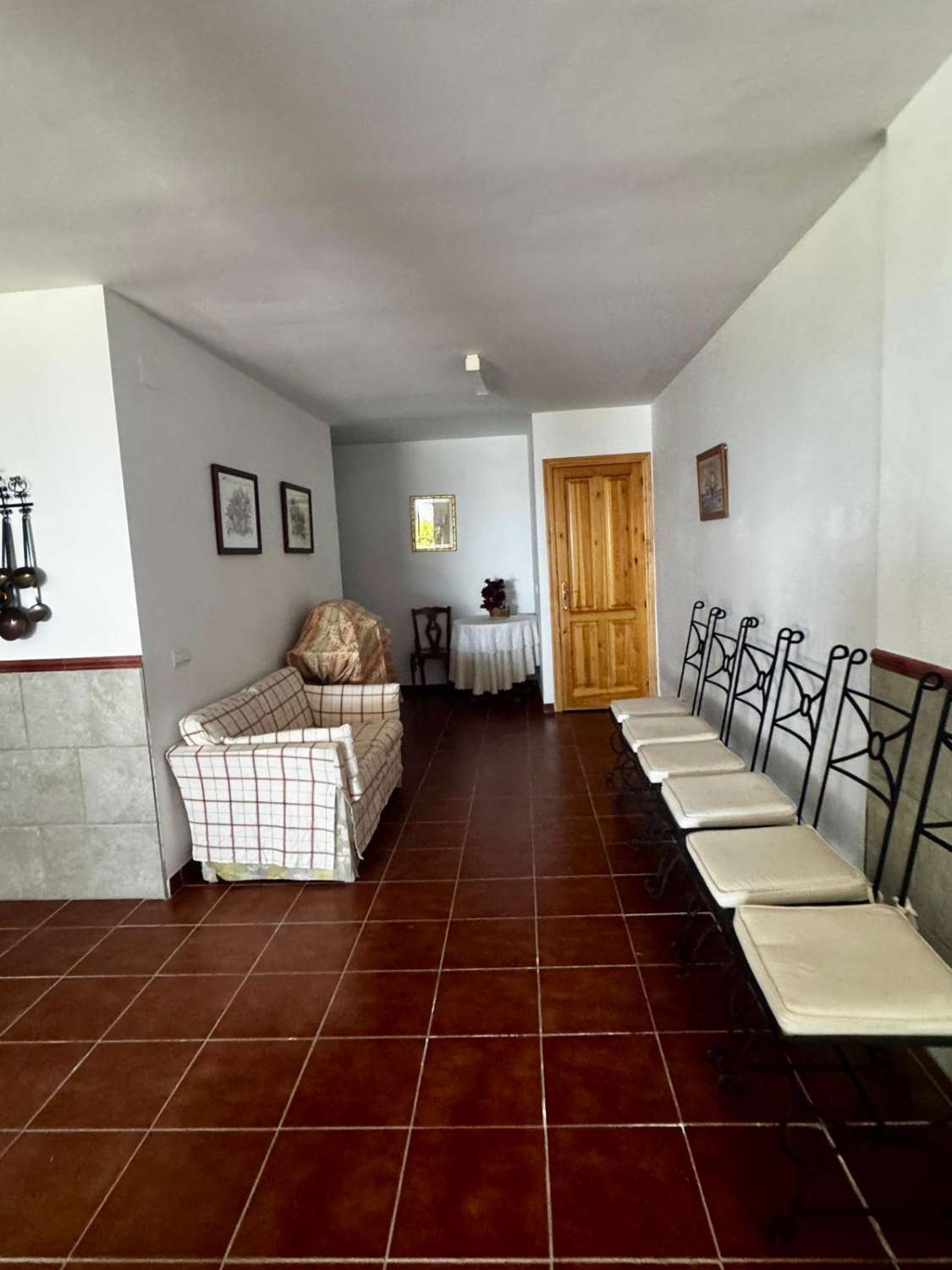 ADOSADO  4 DORMITORIOS 3 BAÑOS GARAJE Y PISCINA