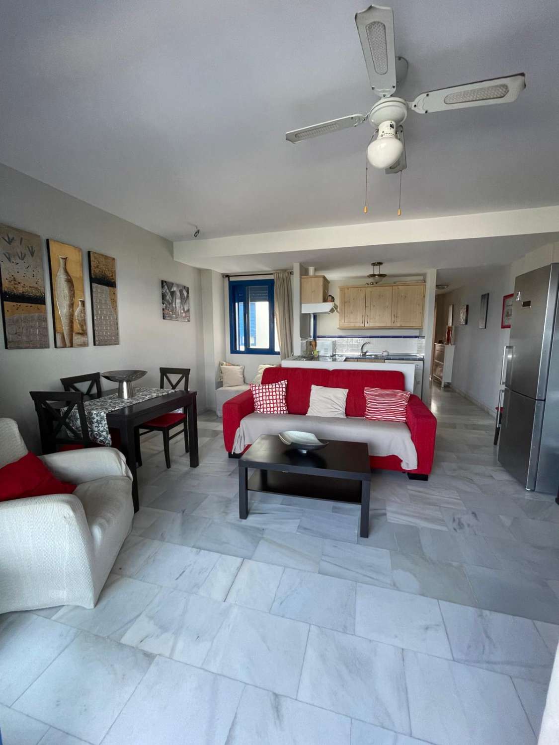 MODERNO APARTAMENTO PARA VACACIONAR EN EL MORCHE 1º LINEA