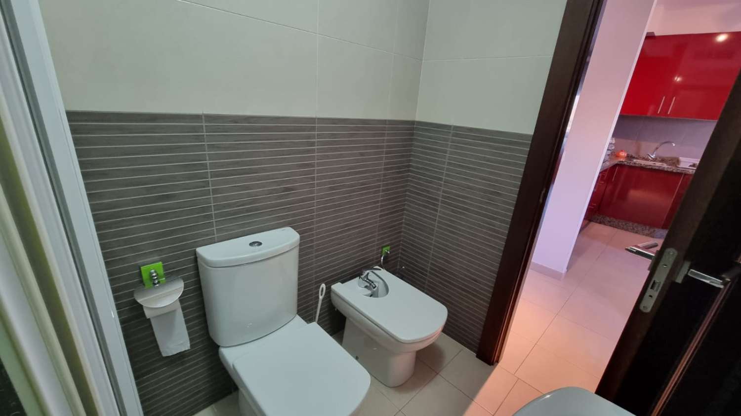 UN DORMITORIO MAS PARKING