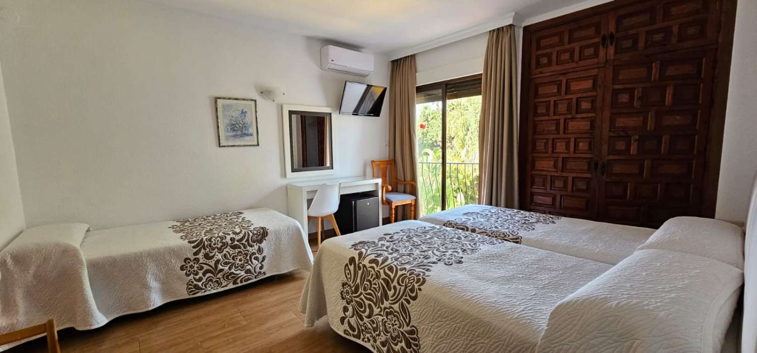 Hostel mit 21 Zimmern und 23 Badezimmern