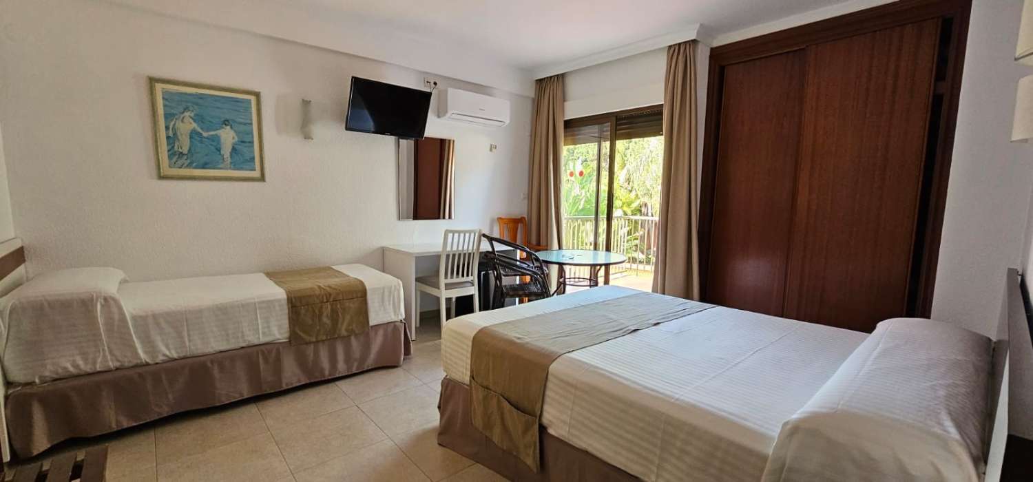 Hostel mit 21 Zimmern und 23 Badezimmern