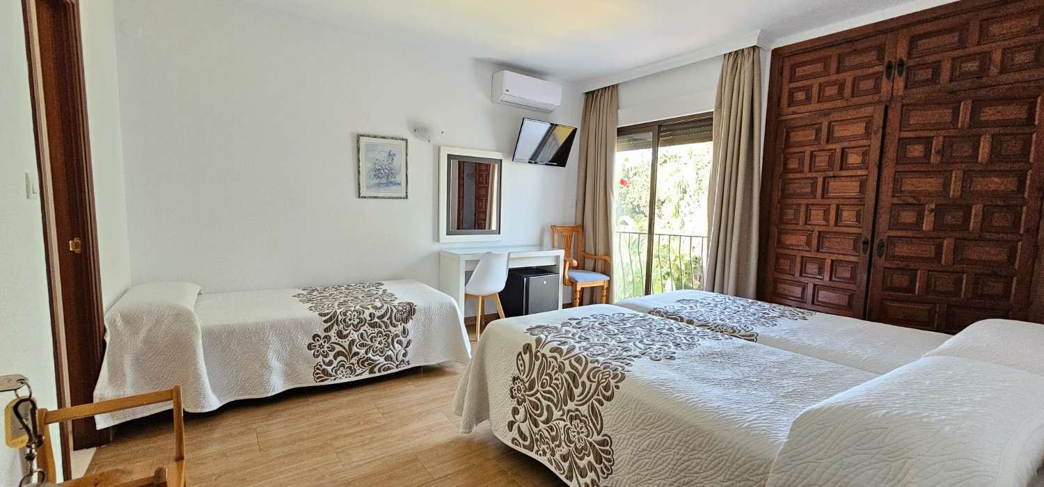 Hostel mit 21 Zimmern und 23 Badezimmern