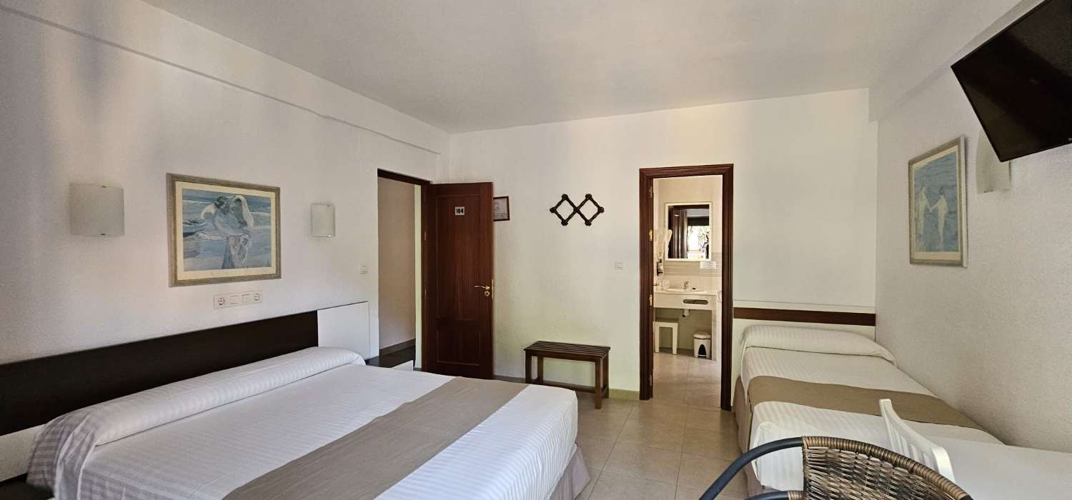 Hostel mit 21 Zimmern und 23 Badezimmern