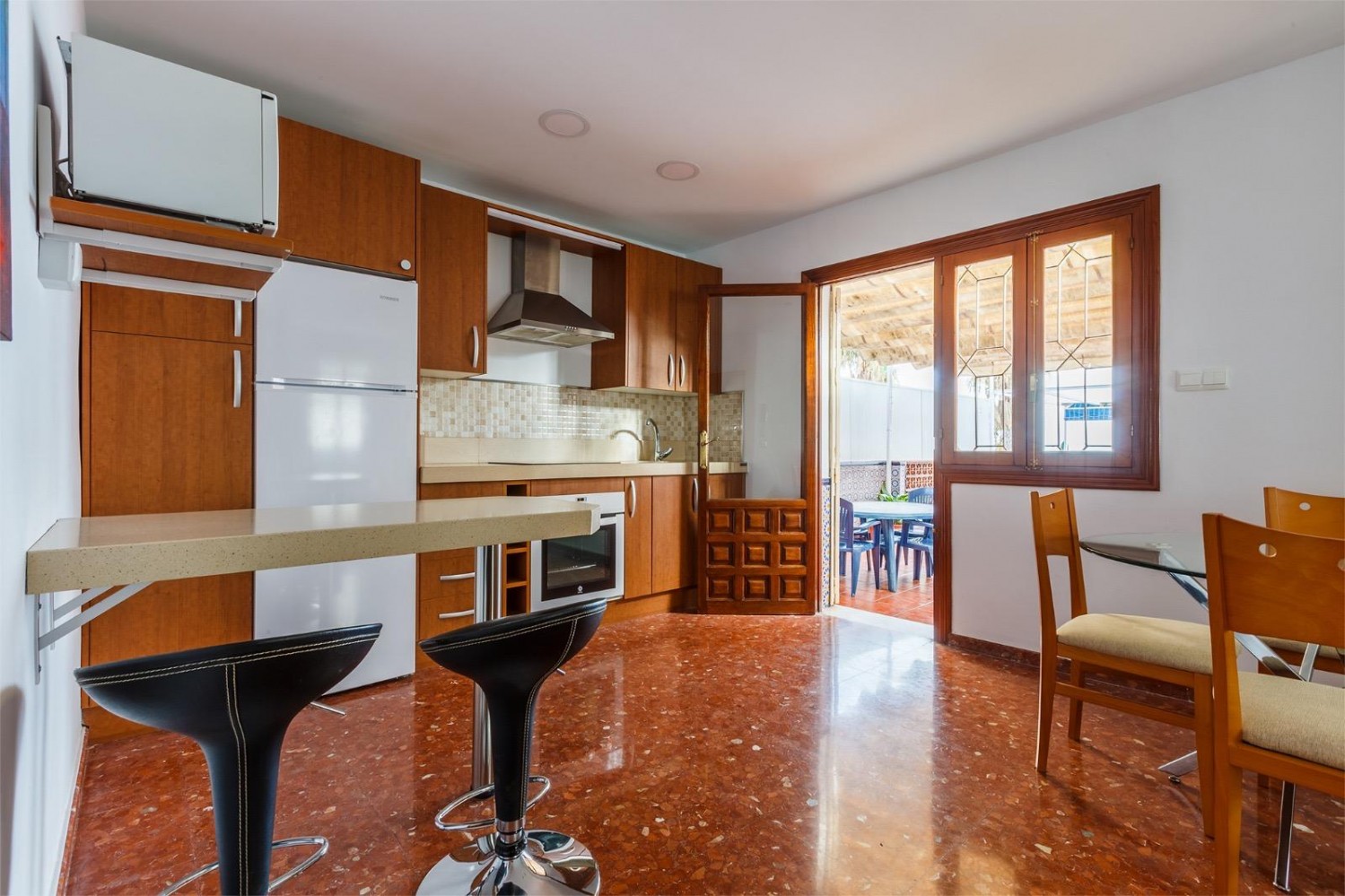 ET SOVEROM I CALETA DE VELEZ PÅ STRANDFORDEN