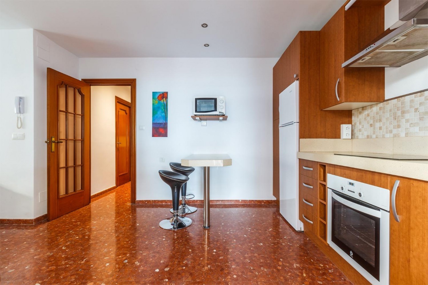 ET SOVEROM I CALETA DE VELEZ PÅ STRANDFORDEN