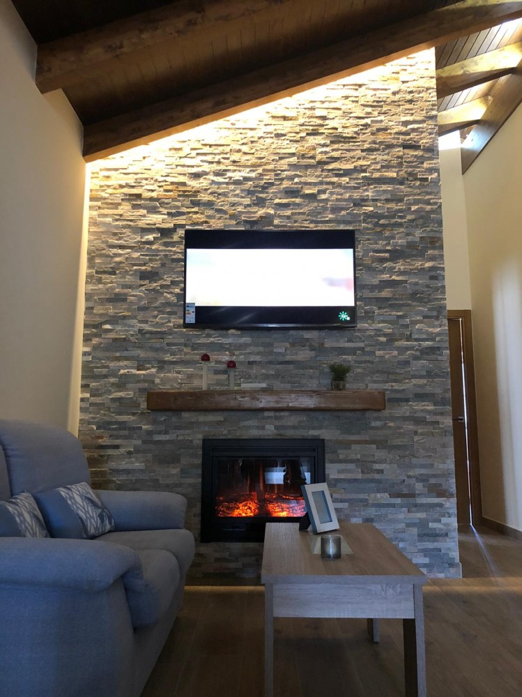 TRE SOVEROM, TO BAD, PLUSS SVØMMEBASSENG