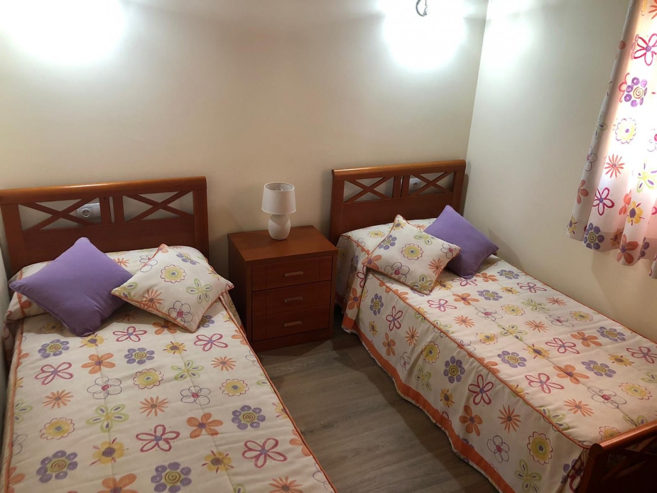 TRE SOVEROM, TO BAD, PLUSS SVØMMEBASSENG