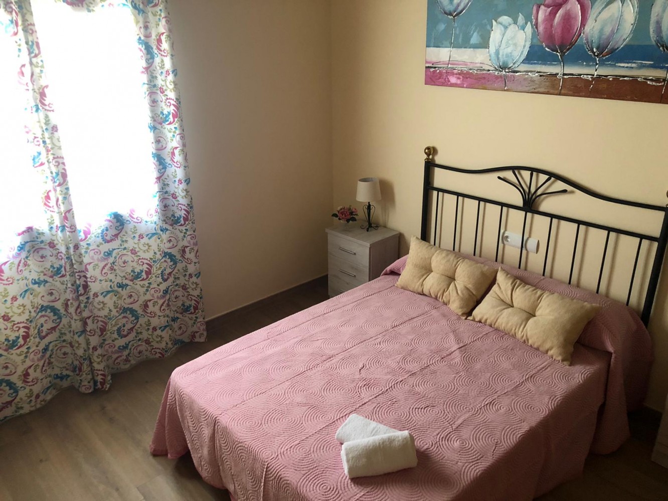 TRE SOVEROM, TO BAD, PLUSS SVØMMEBASSENG