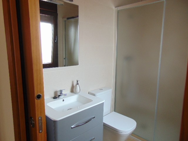 TRE SOVEROM, TO BAD, PLUSS SVØMMEBASSENG