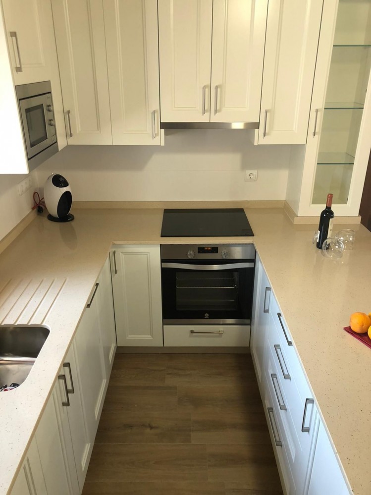 TRE SOVEROM, TO BAD, PLUSS SVØMMEBASSENG