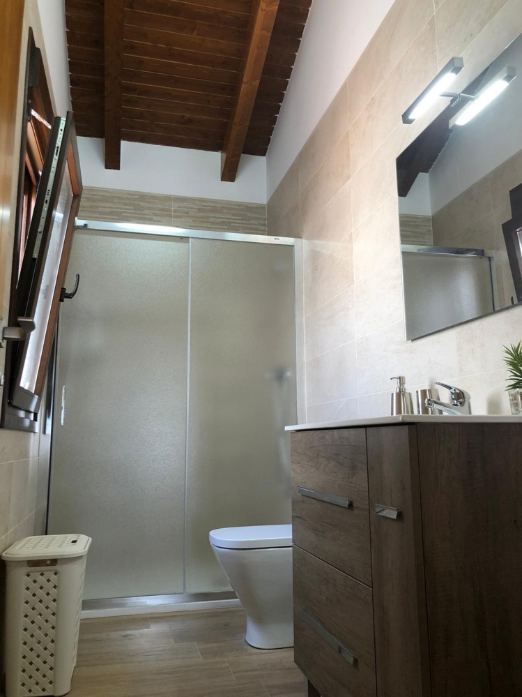 TRE SOVEROM, TO BAD, PLUSS SVØMMEBASSENG