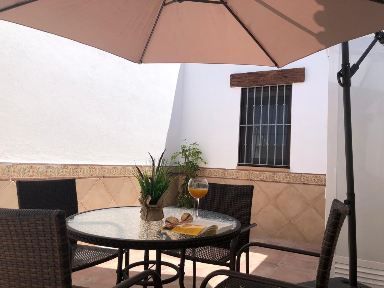 TRE SOVEROM, TO BAD, PLUSS SVØMMEBASSENG