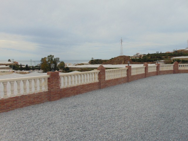 TRE SOVEROM, TO BAD, PLUSS SVØMMEBASSENG