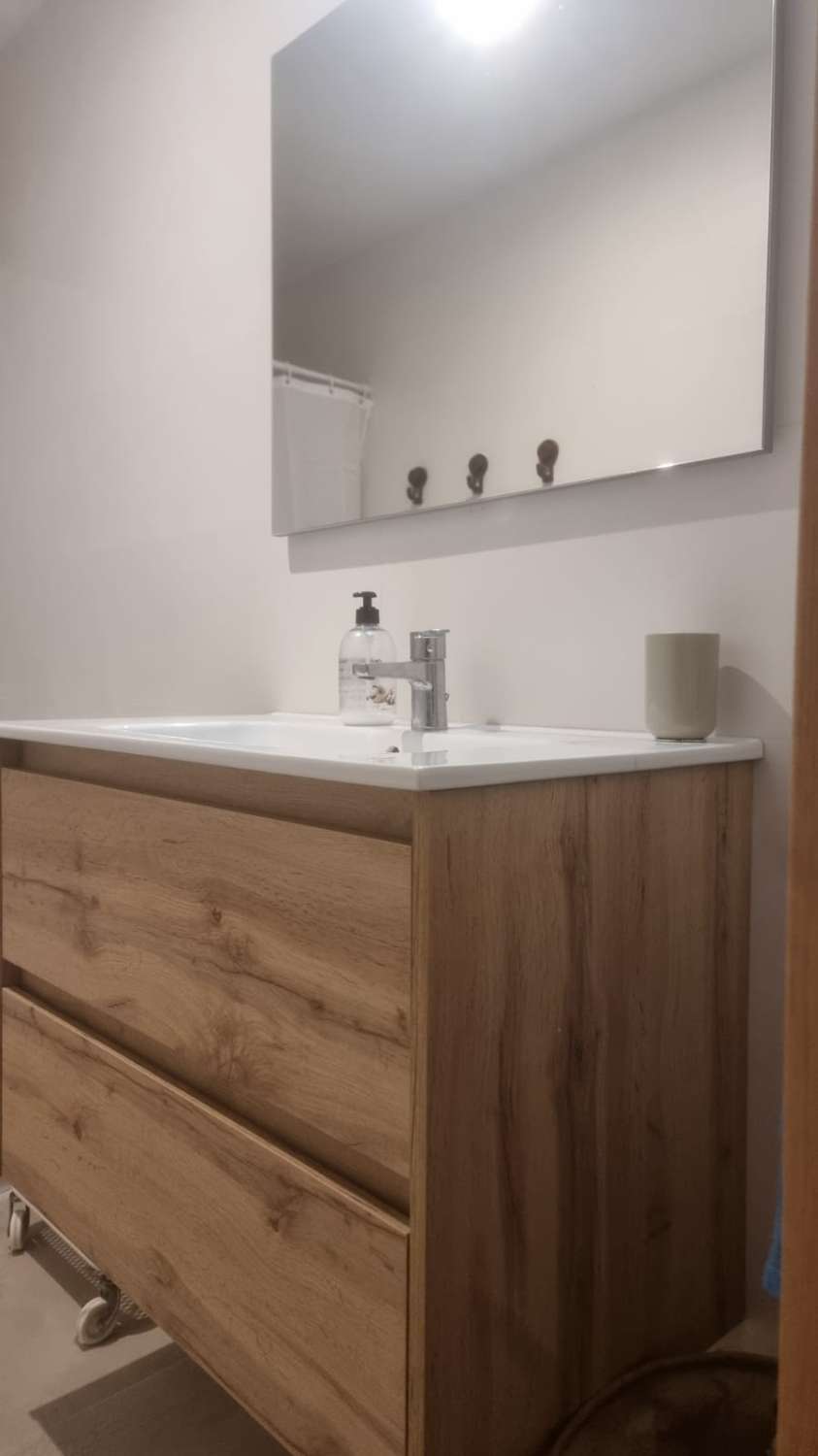 TO SOVEVÆRELSER I CENTRAL MORCHE