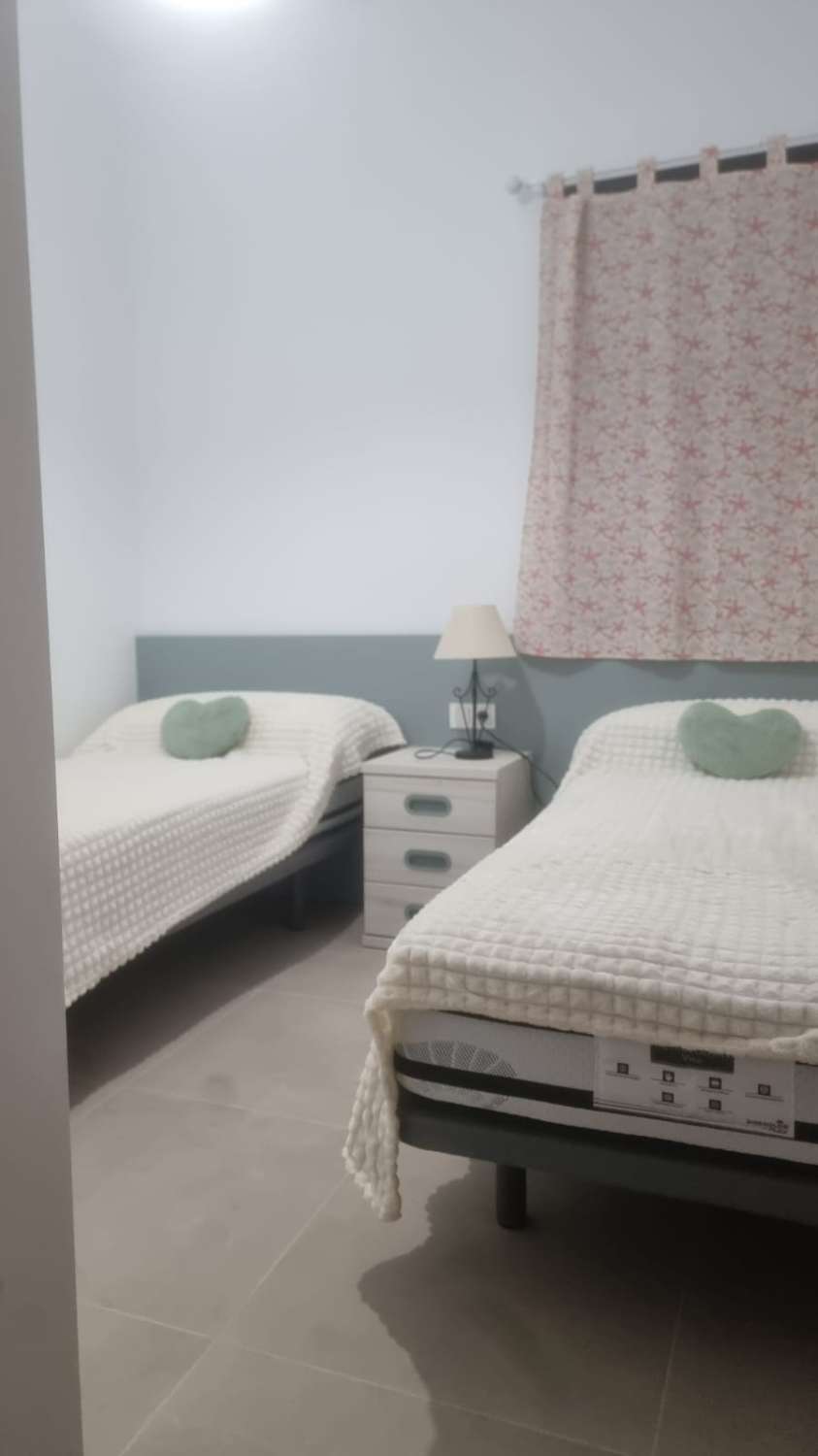 TO SOVEVÆRELSER I CENTRAL MORCHE