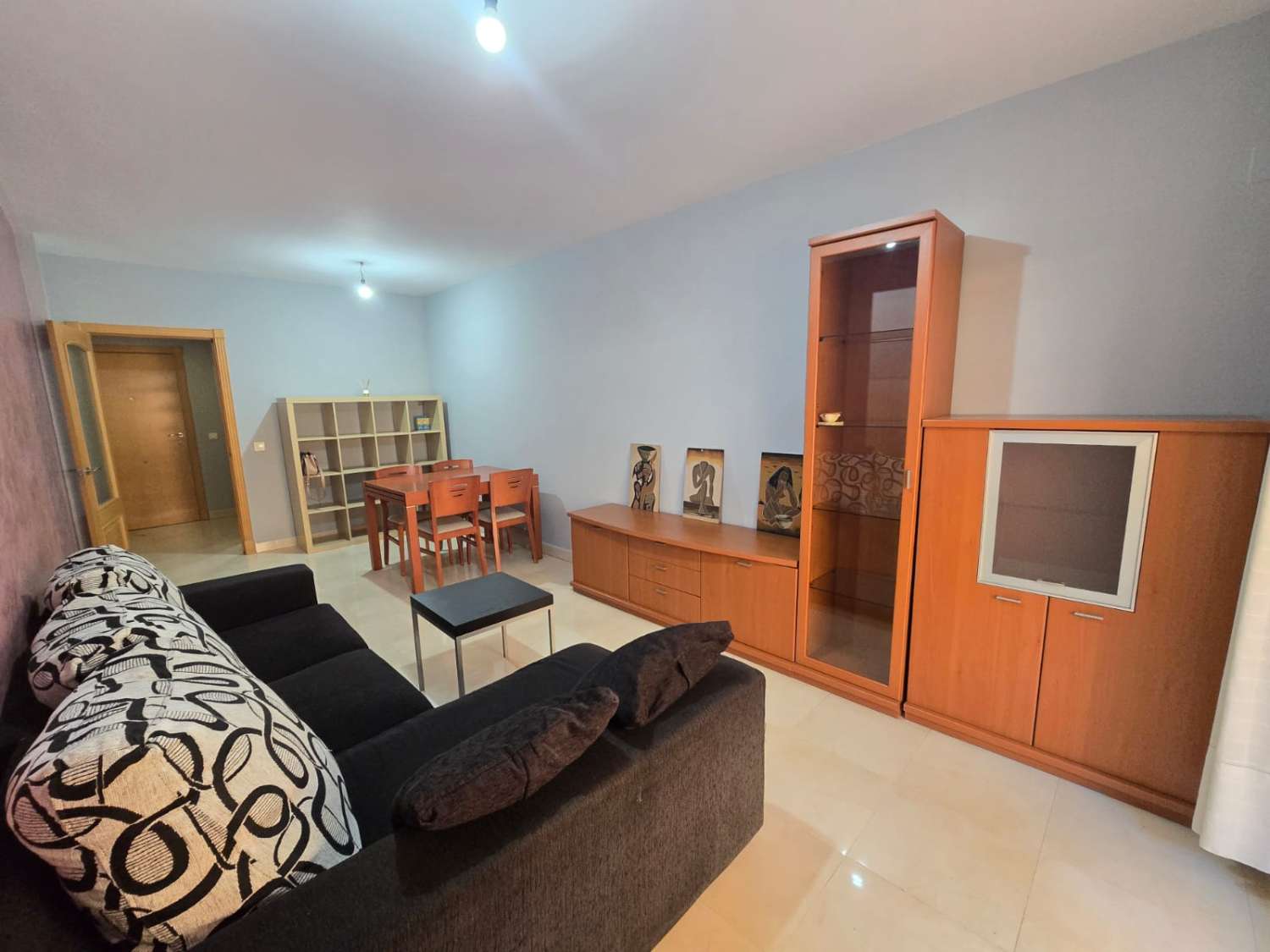 TRES DORMITORIOS DOS BAÑOS Y AMPLIO PATIO