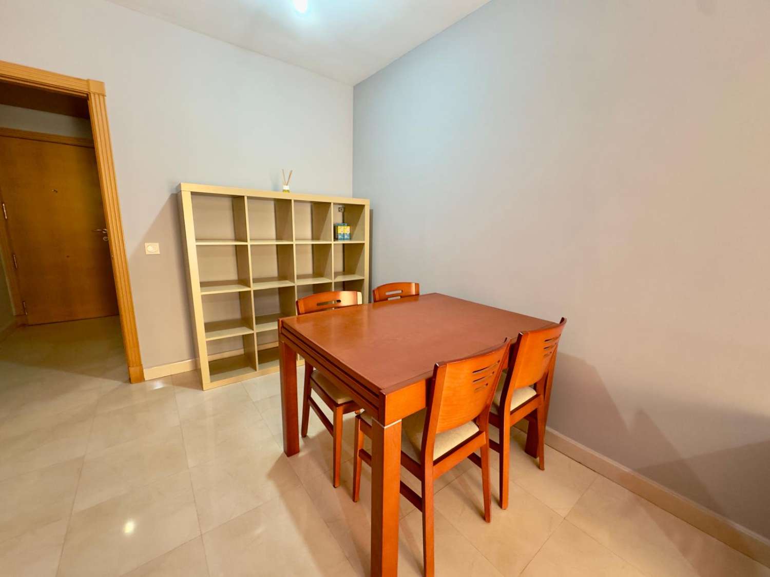 TRES DORMITORIOS DOS BAÑOS Y AMPLIO PATIO