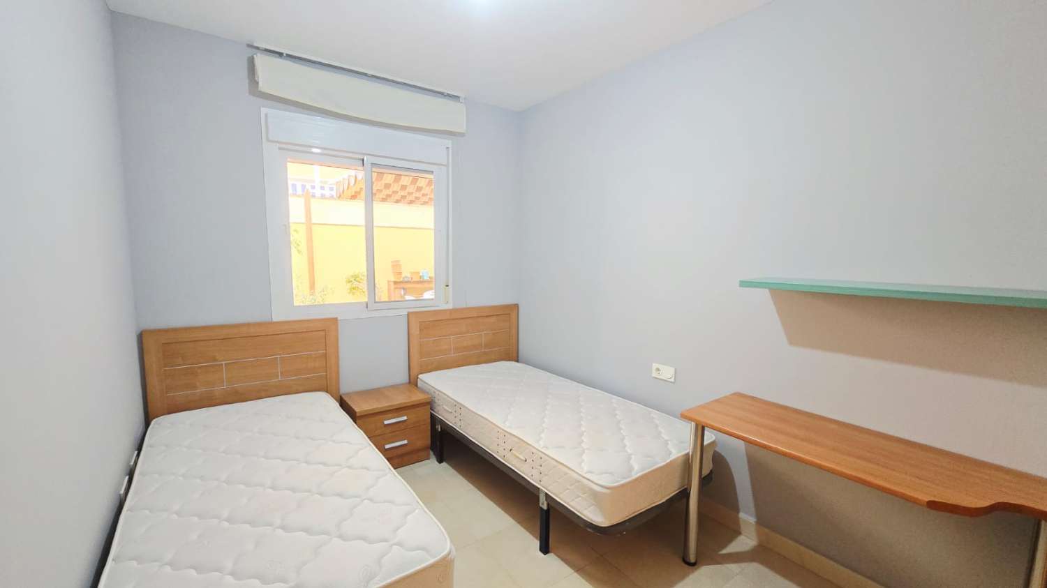 TRES DORMITORIOS DOS BAÑOS Y AMPLIO PATIO