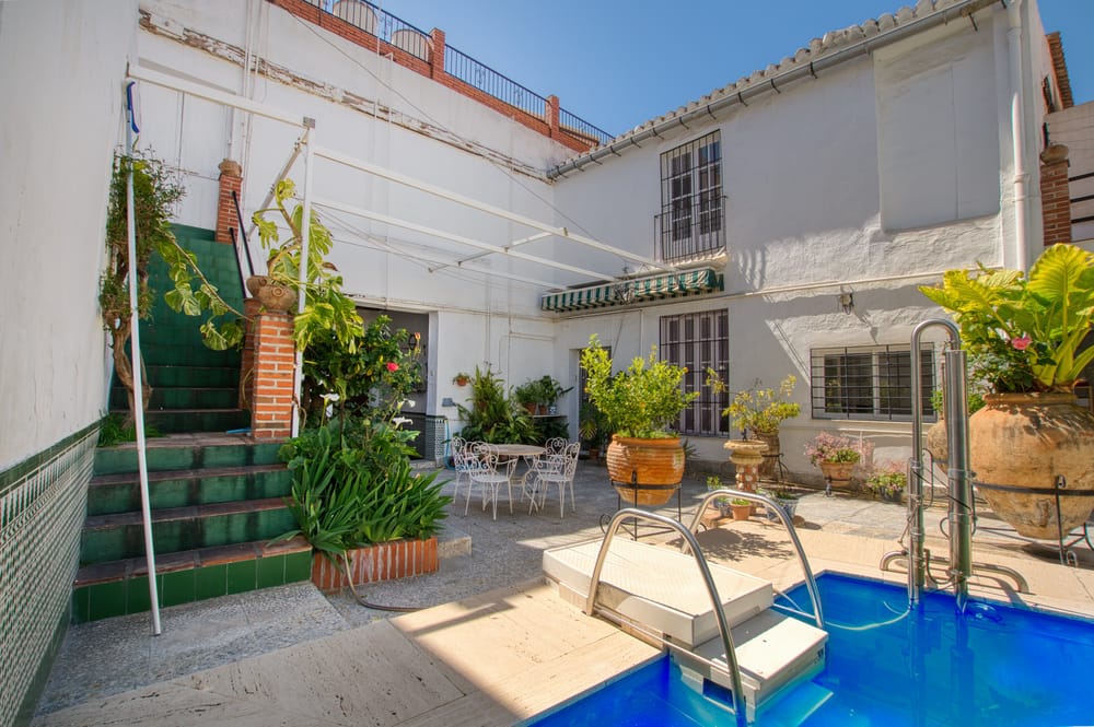 CASAS ADOSADA  EN VELEZ MALAGA